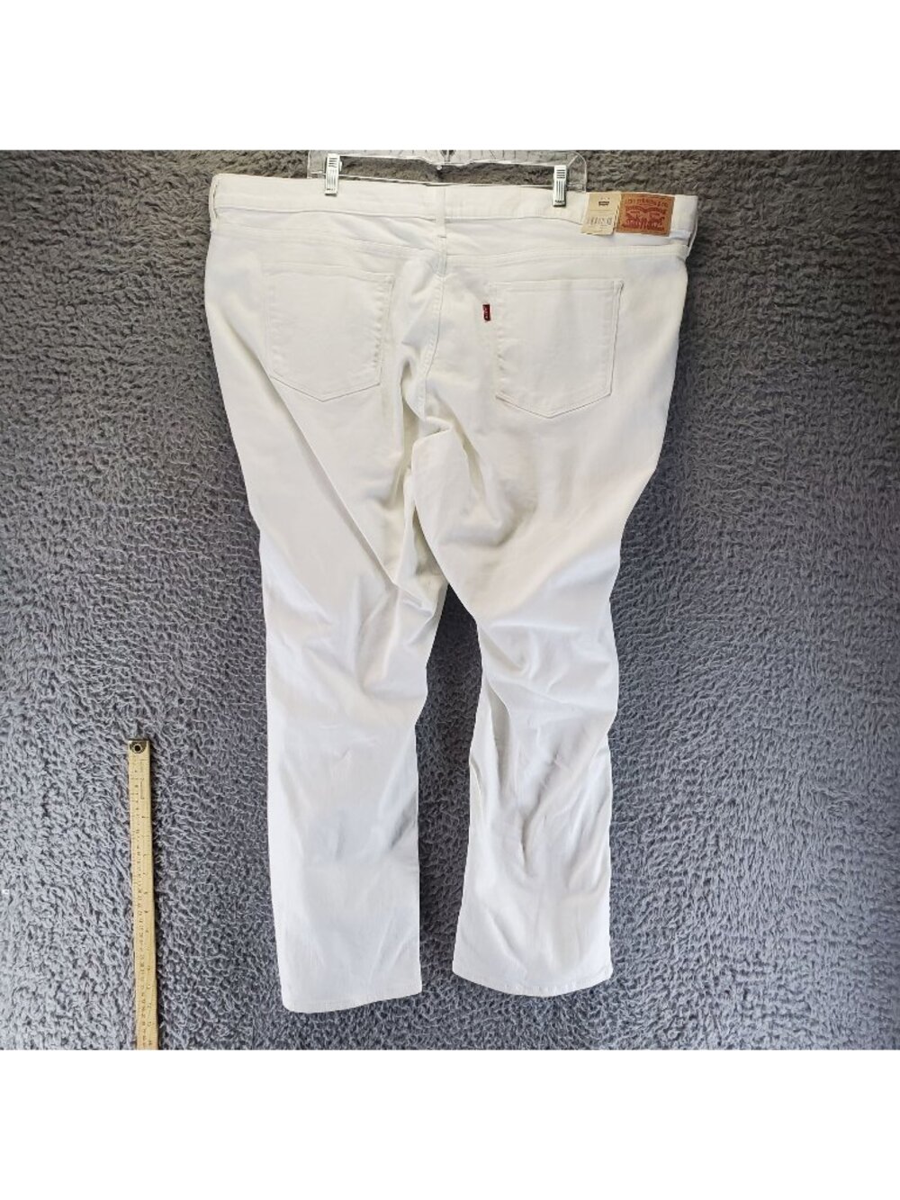 Levis Jeans Women’s Size 24W White Classic Straight Stretch Denim *NWT*